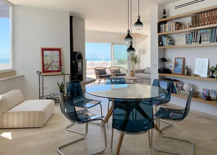 Infinity Sunny Home By Cadiz4Rentals